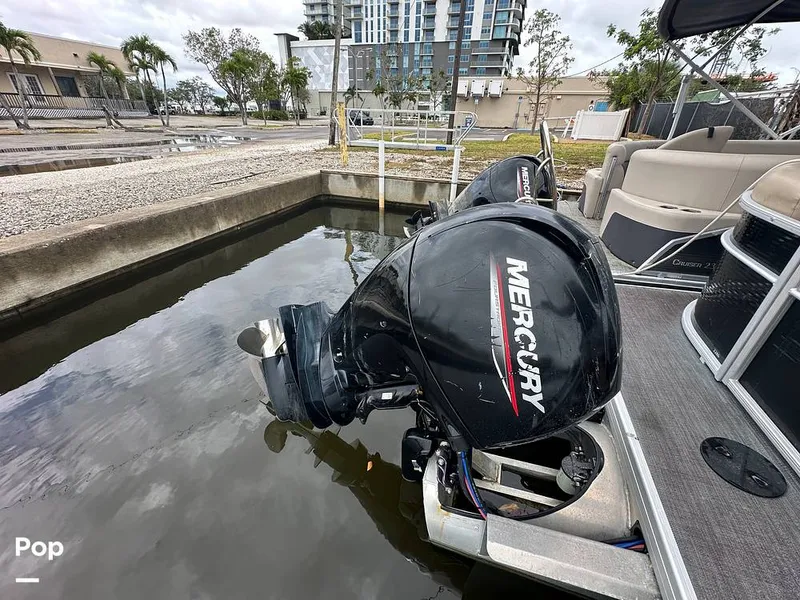 Slide: The Image of Godfrey Sweetwater 2286 2023 - 15458389