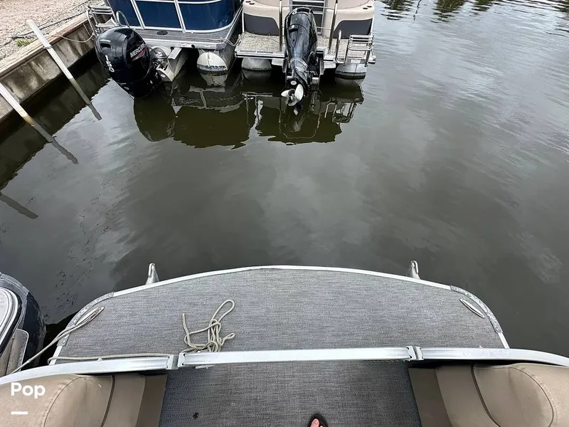 Slide: The Image of Godfrey Sweetwater 2286 2023 - 15458901