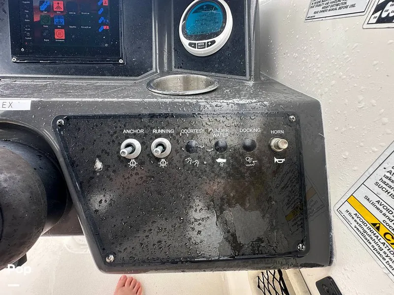 Slide: The Image of Bayliner VR6 OB 2023 - 15455634