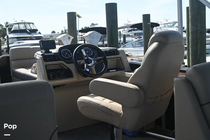 Slide: The Image of Godfrey Sweetwater 2286 2023 - 15379219