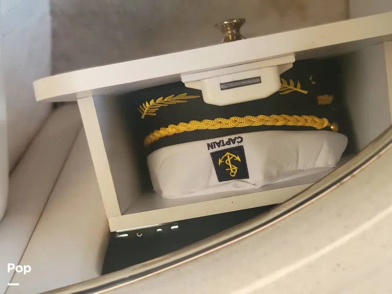 Slide: The Image of Sea Ray 310 Sundancer 2000 - 15340889