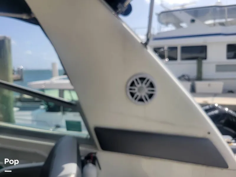 Slide: The Image of Sea Ray 310 Sundancer 2000 - 15340921