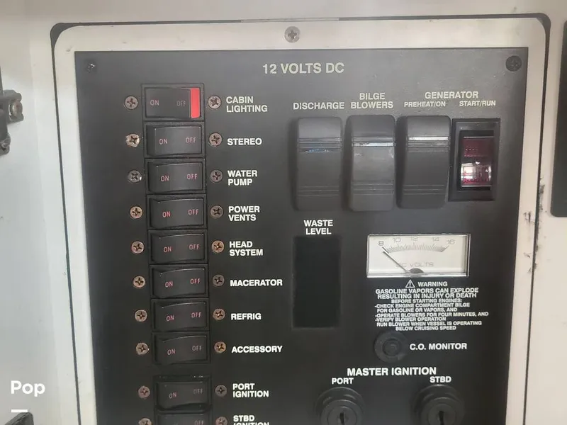 Slide: The Image of Sea Ray 310 Sundancer 2000 - 15340947