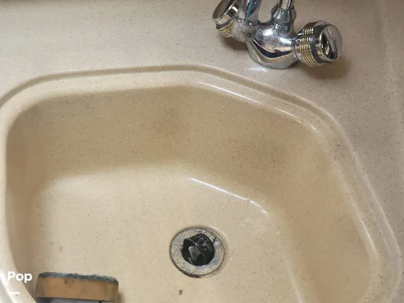 Slide: The Image of Sea Ray 310 Sundancer 2000 - 15340955