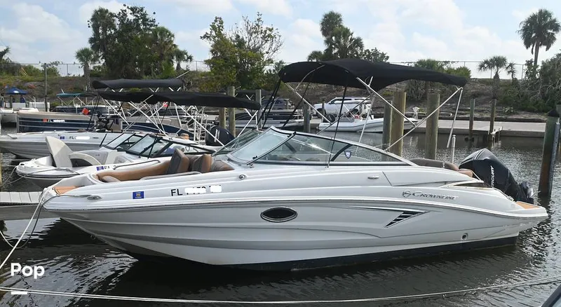 Slide: The Image of Crownline Boats E225 XS 2023 - 15437411