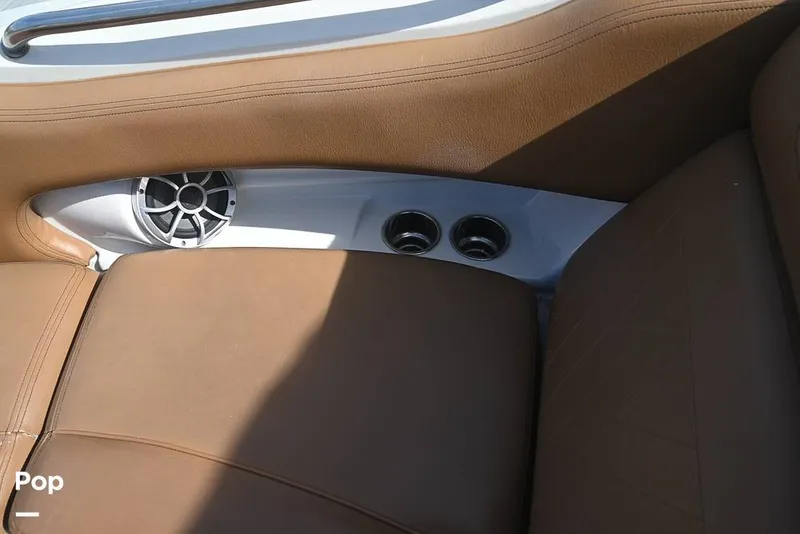 Slide: The Image of Crownline Boats E235 XS 2023 - 15378665