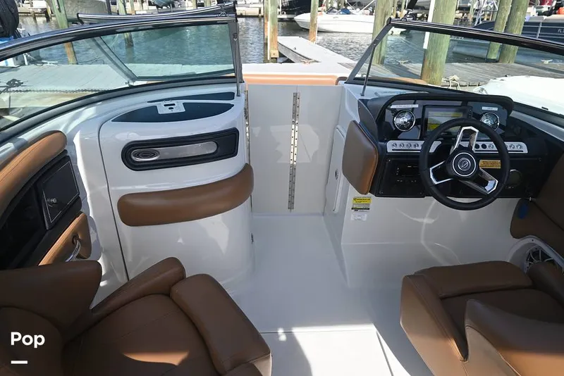 Slide: The Image of Crownline Boats E235 XS 2023 - 15378675