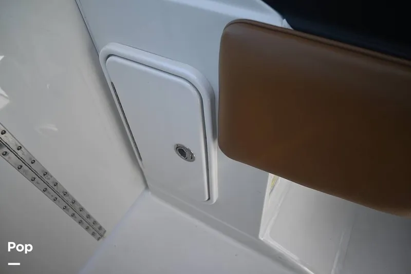 Slide: The Image of Crownline Boats E235 XS 2023 - 15378688