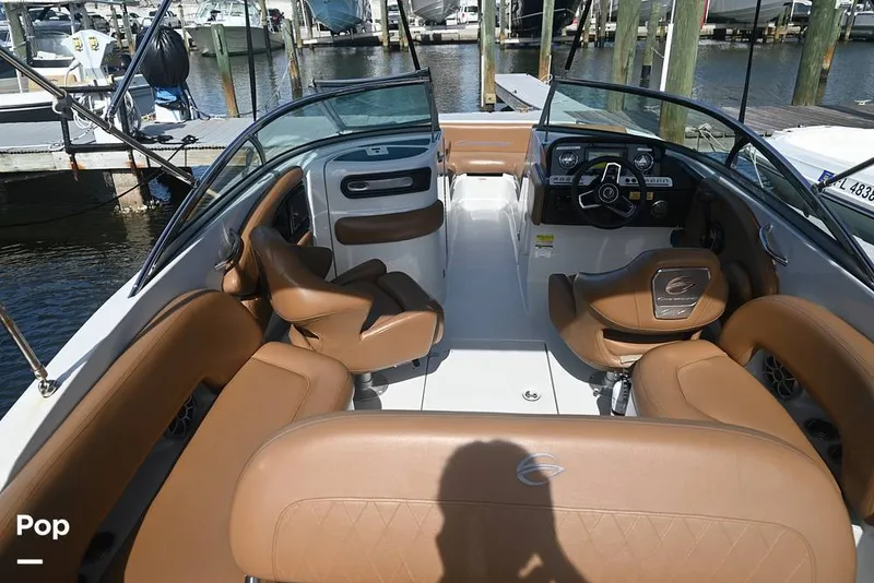 Slide: The Image of Crownline Boats E235 XS 2023 - 15378700