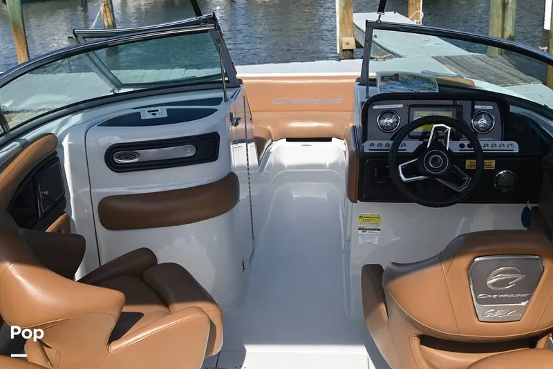 Slide: The Image of Crownline Boats E235 XS 2023 - 15378707