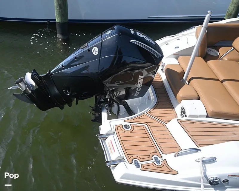 Slide: The Image of Crownline Boats E235 XS 2023 - 15378709