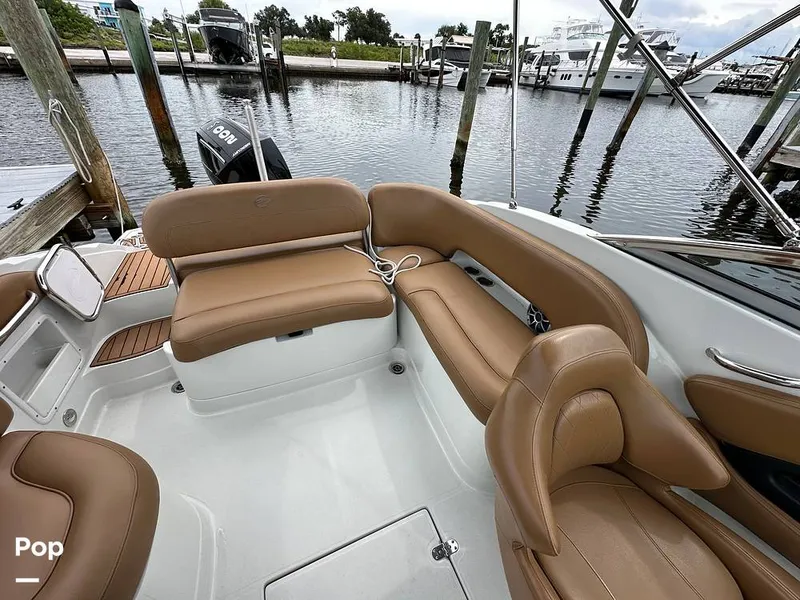 Slide: The Image of Crownline Boats E235 XS 2023 - 16803109
