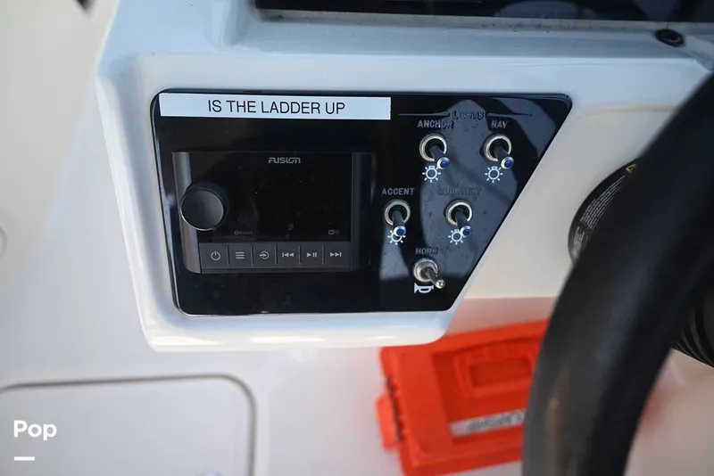 Slide: The Image of Sea Ray SPX210 OB 2023 - 15401993