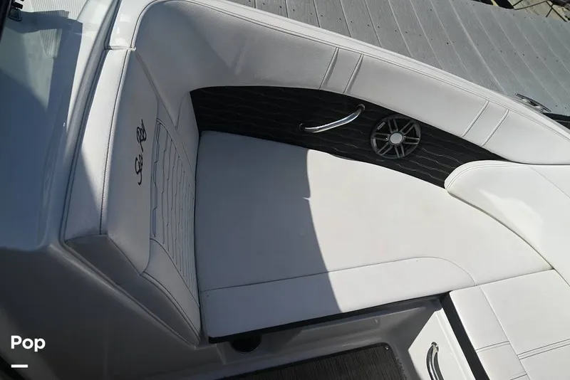 Slide: The Image of Sea Ray SPX 230 2024 - 15378069