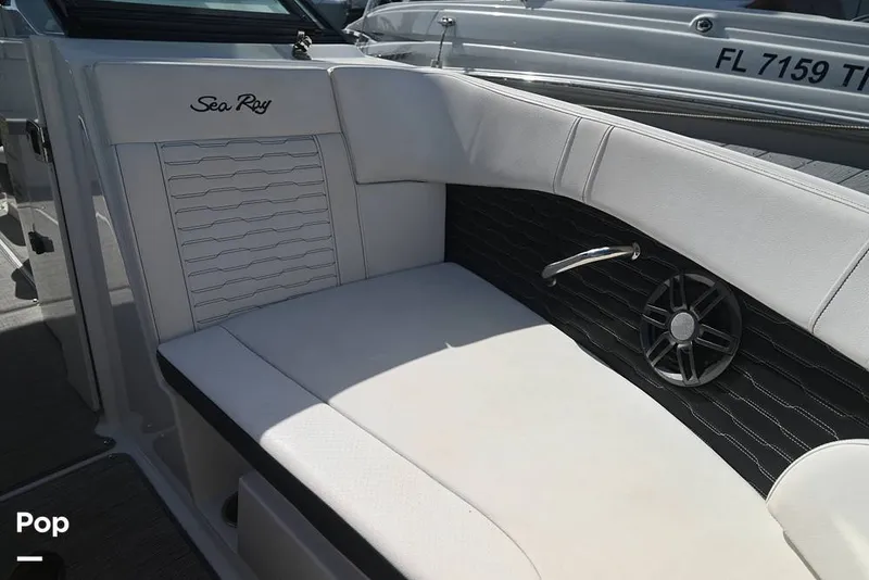 Slide: The Image of Sea Ray SPX 230 2024 - 15378073