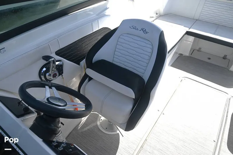 Slide: The Image of Sea Ray SPX 230 2024 - 15378079