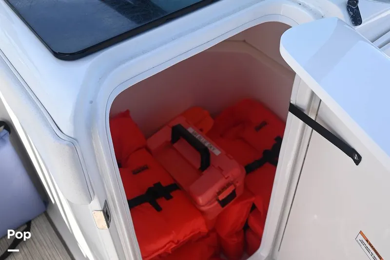 Slide: The Image of Sea Ray SPX 230 2024 - 15378088