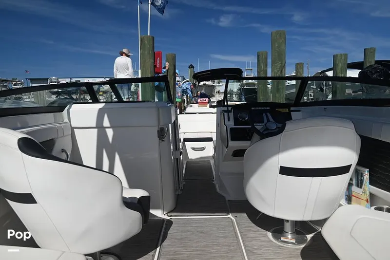 Slide: The Image of Sea Ray SPX 230 2024 - 15378090