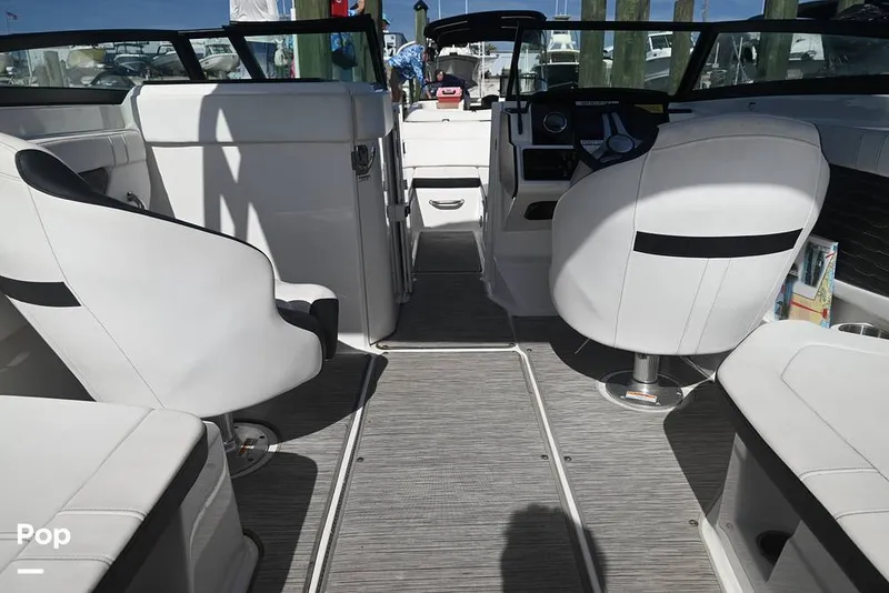 Slide: The Image of Sea Ray SPX 230 2024 - 15378091