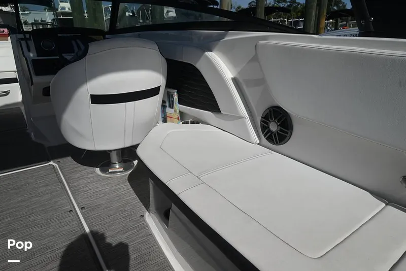 Slide: The Image of Sea Ray SPX 230 2024 - 15378092