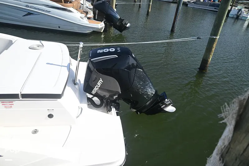 Slide: The Image of Sea Ray SPX 230 2024 - 15378057