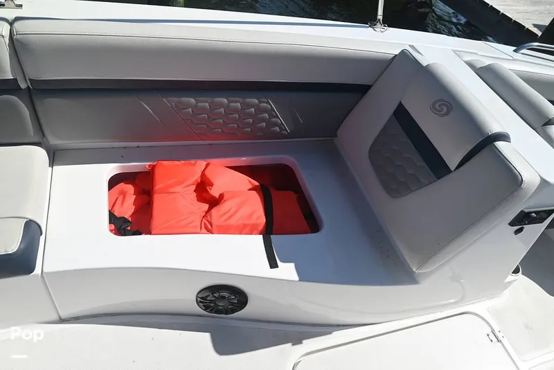 Slide: The Image of Hurricane SS 192 RL OB 2023 - 15399028