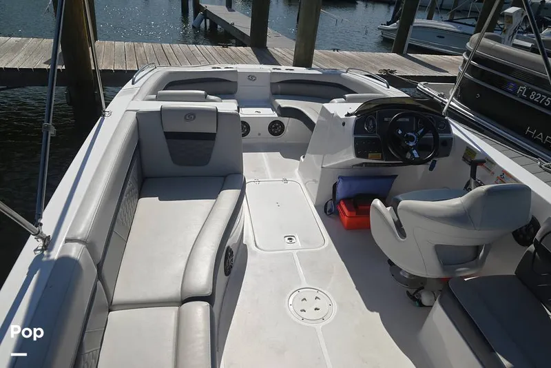 Slide: The Image of Hurricane SS 192 RL OB 2023 - 15399042