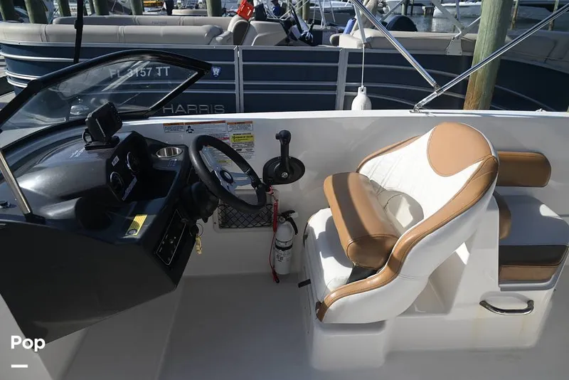 Slide: The Image of Bayliner VR6 OB 2022 - 15377829