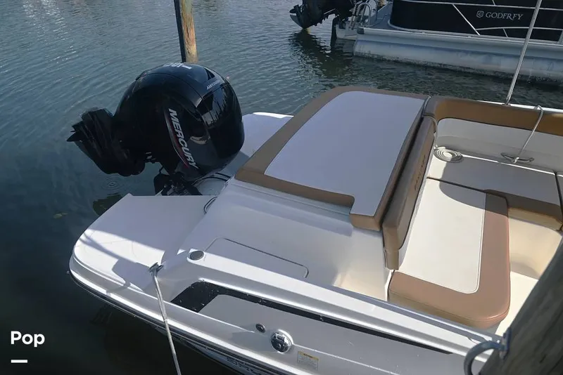 Slide: The Image of Bayliner VR6 OB 2022 - 15377813