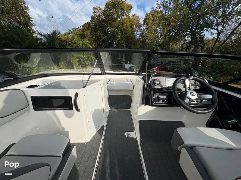 Slide: The Image of Yamaha SX190 2023 - 15389708