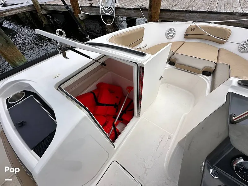 Slide: The Image of Bayliner VR6 OB 2023 - 16802950