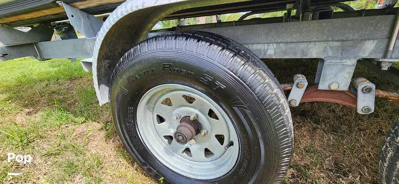 Slide: The Image of Avalon Catalina 2385 RL Saltwater Series 2020 - 15409510