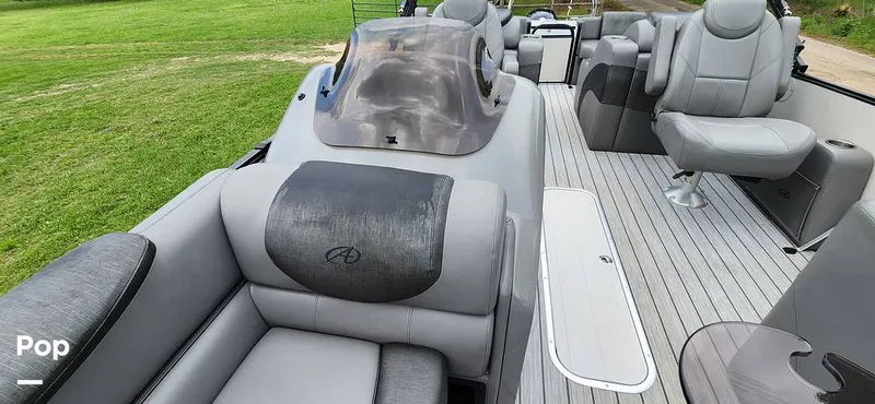 Slide: The Image of Avalon Catalina 2385 RL Saltwater Series 2020 - 15409521