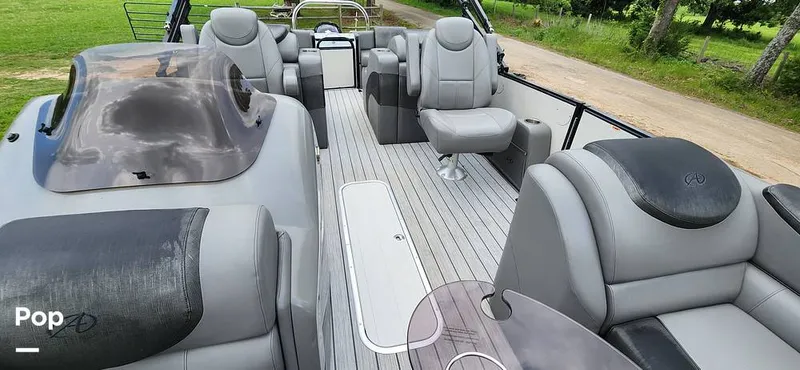 Slide: The Image of Avalon Catalina 2385 RL Saltwater Series 2020 - 15409522