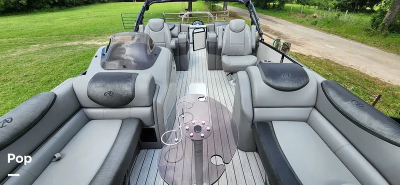 Slide: The Image of Avalon Catalina 2385 RL Saltwater Series 2020 - 15409560