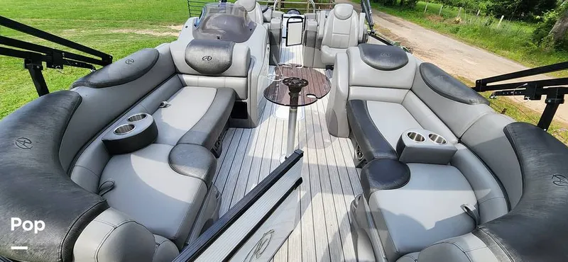 Slide: The Image of Avalon Catalina 2385 RL Saltwater Series 2020 - 15409561