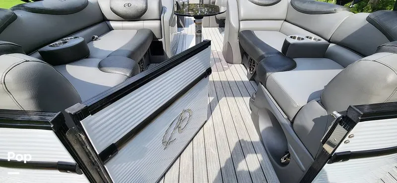 Slide: The Image of Avalon Catalina 2385 RL Saltwater Series 2020 - 15409563