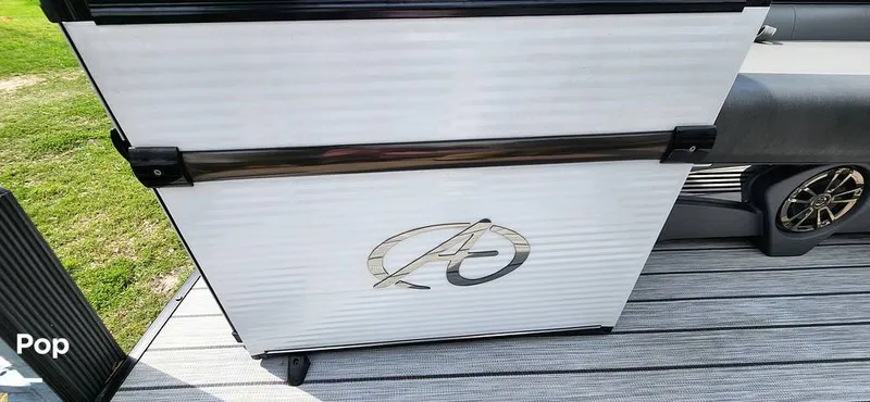 Slide: The Image of Avalon Catalina 2385 RL Saltwater Series 2020 - 15409566