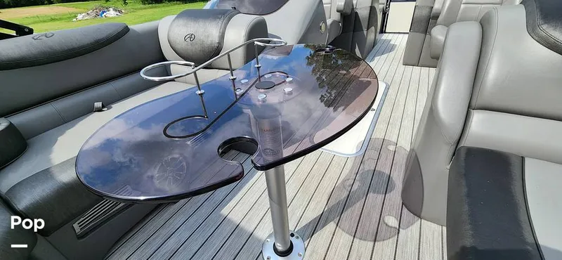 Slide: The Image of Avalon Catalina 2385 RL Saltwater Series 2020 - 15409568