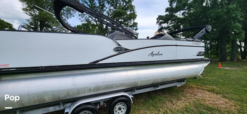 Slide: The Image of Avalon Catalina 2385 RL Saltwater Series 2020 - 15409573