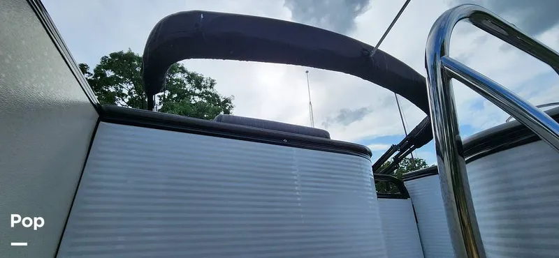 Slide: The Image of Avalon Catalina 2385 RL Saltwater Series 2020 - 15409588