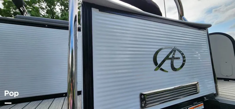 Slide: The Image of Avalon Catalina 2385 RL Saltwater Series 2020 - 15409589