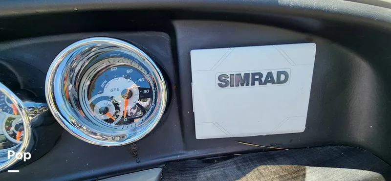 Slide: The Image of Avalon Catalina 2385 RL Saltwater Series 2020 - 15359589