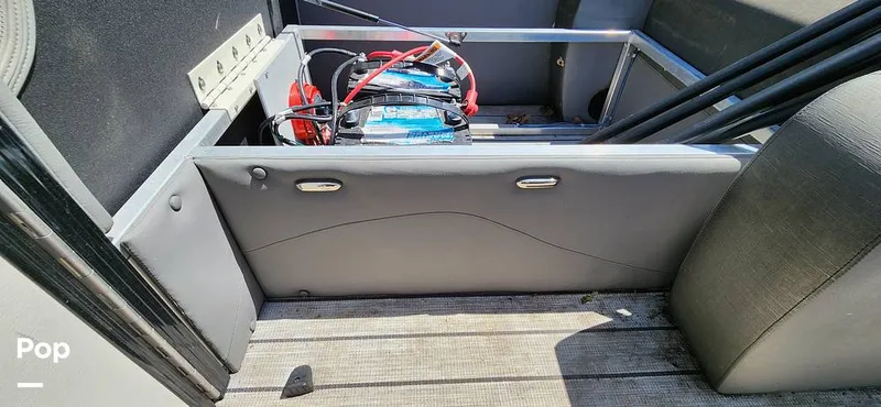 Slide: The Image of Avalon Catalina 2385 RL Saltwater Series 2020 - 15359609