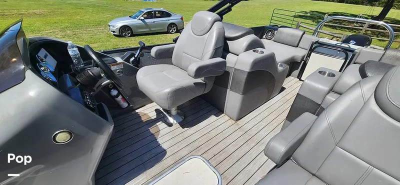 Slide: The Image of Avalon Catalina 2385 RL Saltwater Series 2020 - 15359647