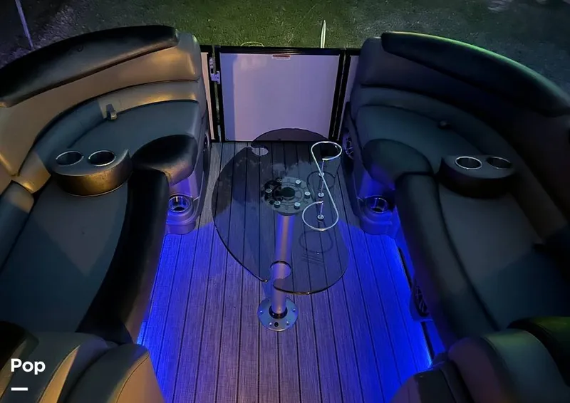 Slide: The Image of Avalon Catalina 2385 RL Saltwater Series 2020 - 15407900