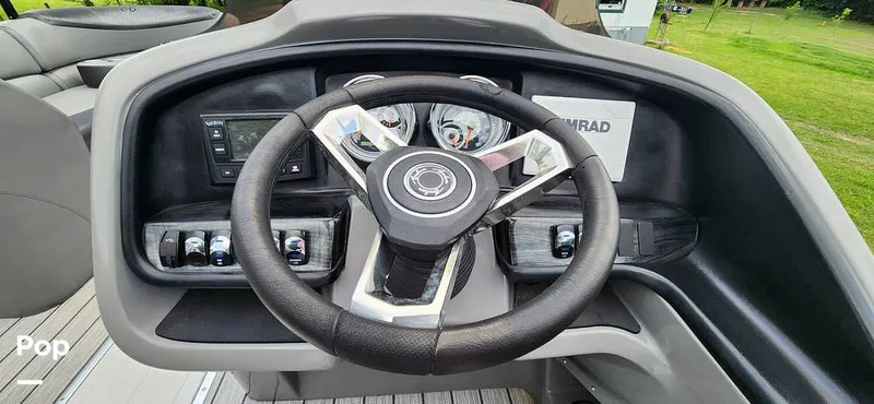 Slide: The Image of Avalon Catalina 2385 RL Saltwater Series 2020 - 15409530