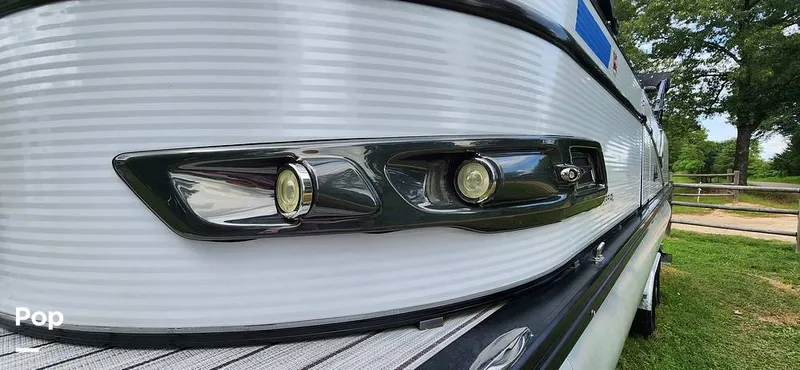 Slide: The Image of Avalon Catalina 2385 RL Saltwater Series 2020 - 15409499