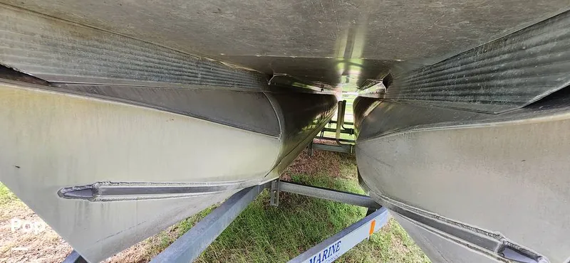 Slide: The Image of Avalon Catalina 2385 RL Saltwater Series 2020 - 15409500