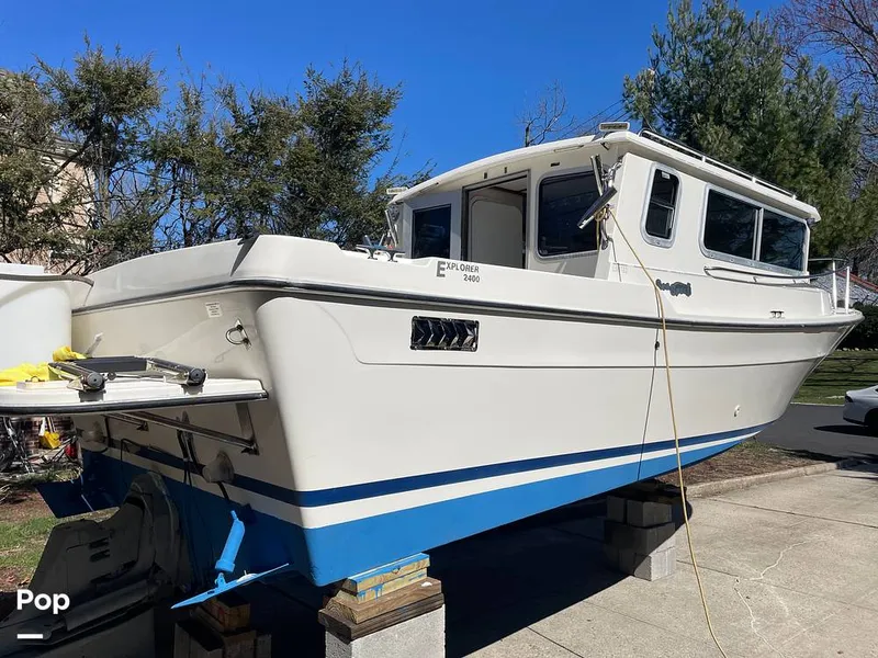 Slide: The Image of Sea Sport 2400 LX Explorer 2001 - 15342679